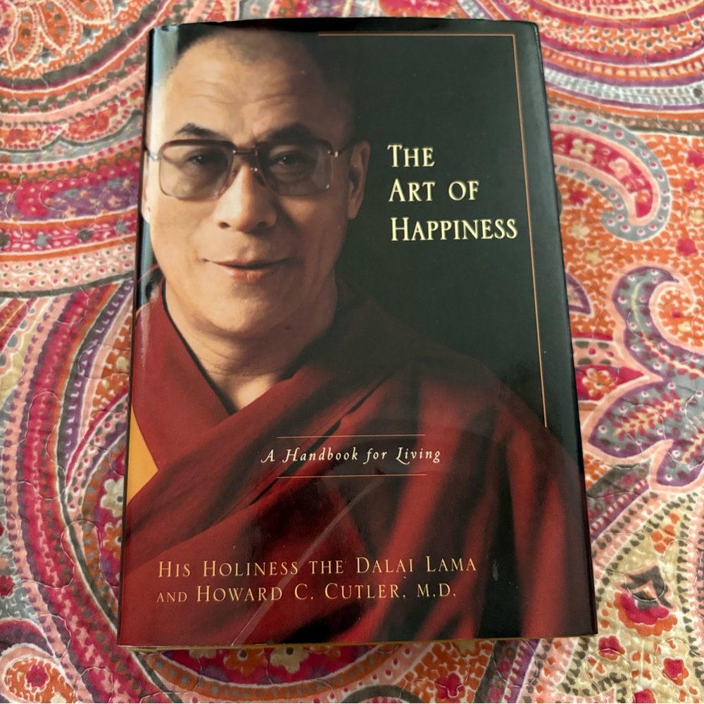 2/7.00 books: The Art of Happiness Book